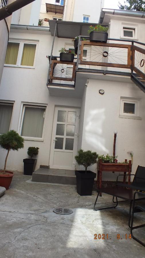 Little L Apartments Dorcol Belgrade Luaran gambar